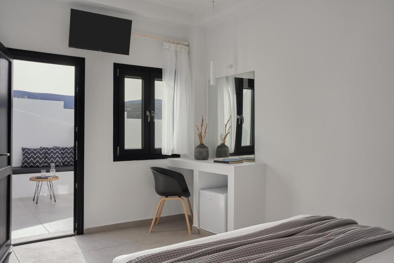 The Thermia Suites Kythnos Exterior photo